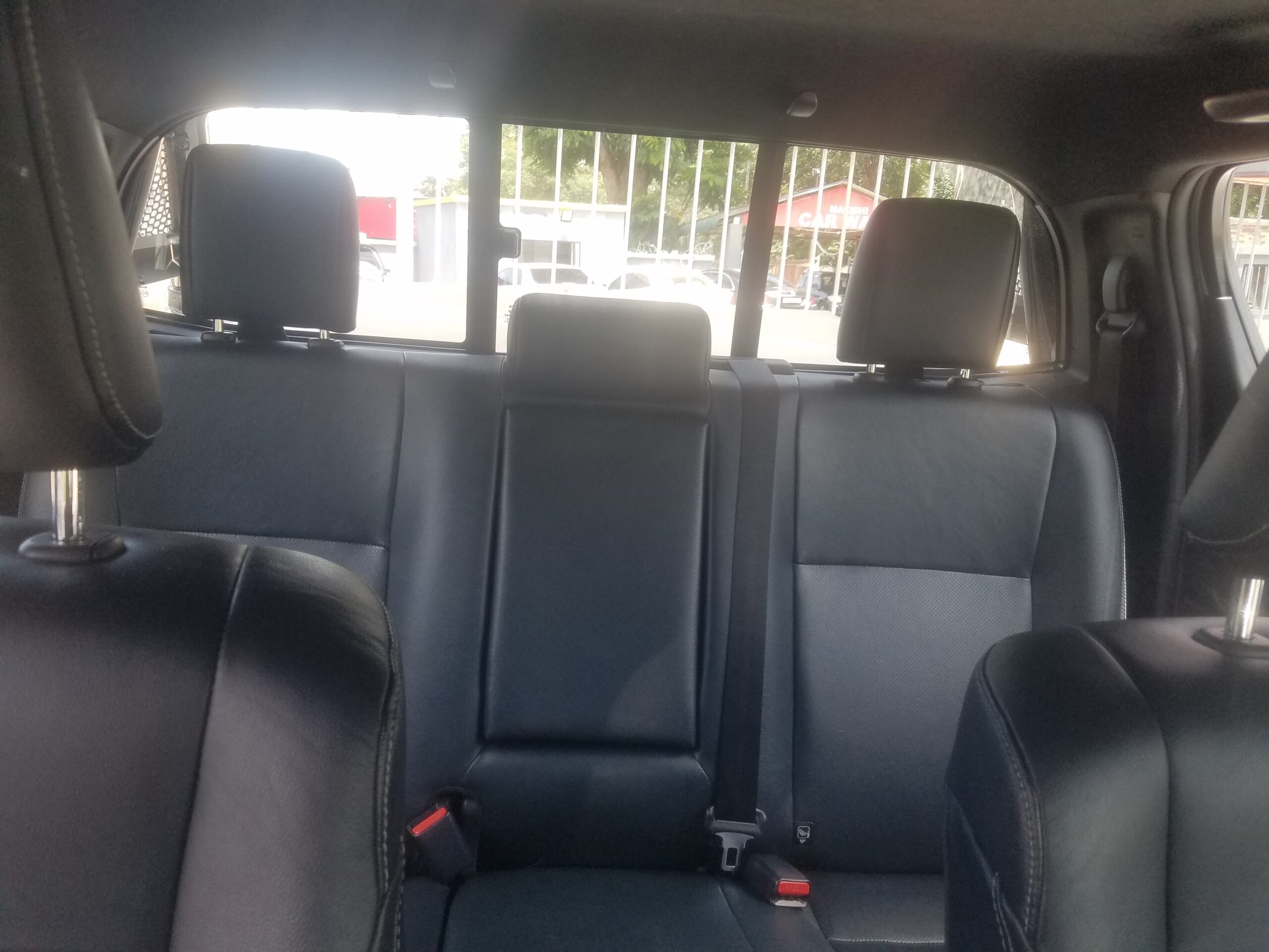 
								2020 Toyota Hilux full									