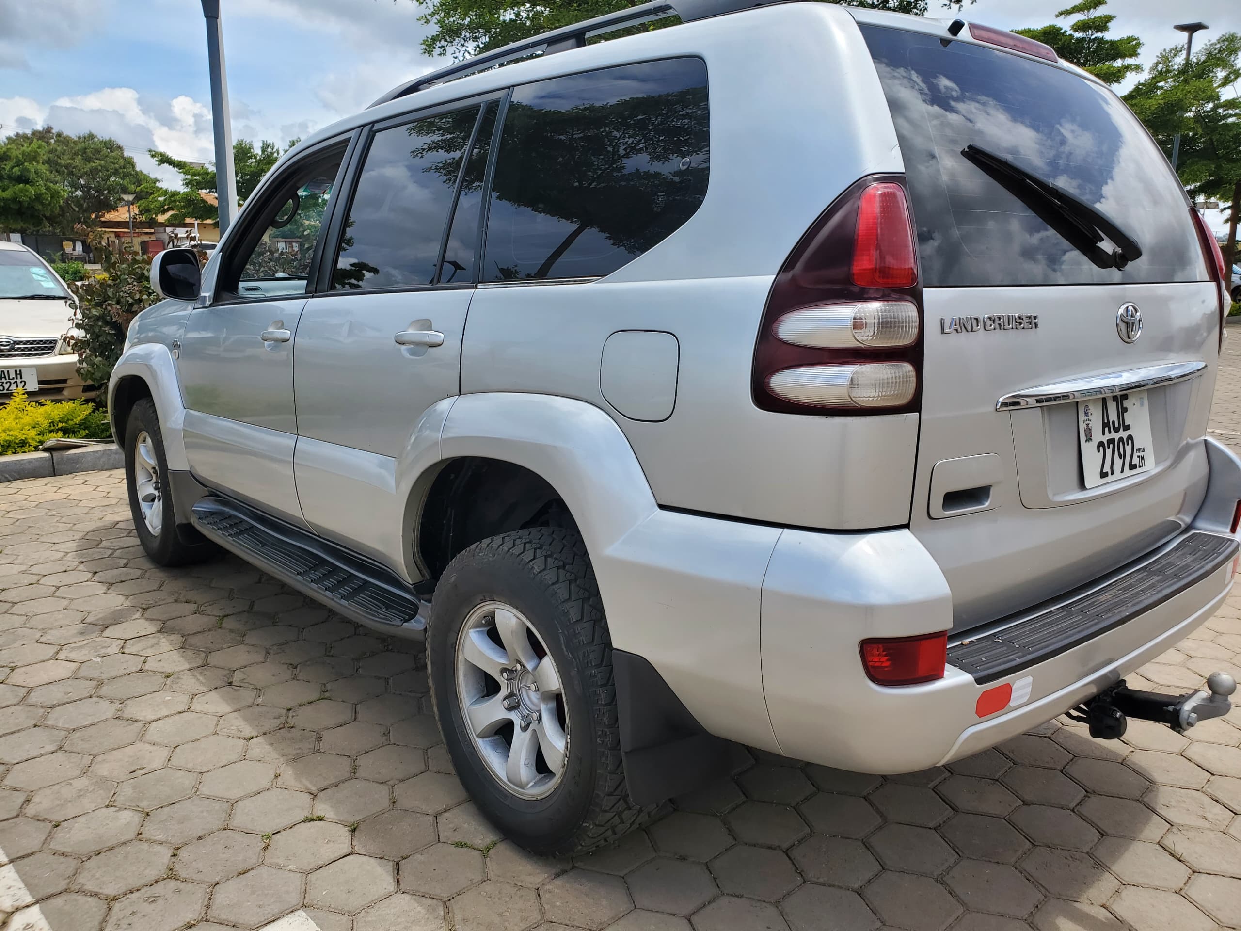 
								2005 Toyota Land Cruiser Prado full									